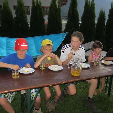 Hanserhof Vakantieboerderij *